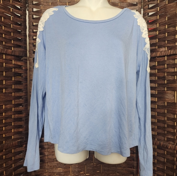One Hart Embroidered Long Sleeve Periwinkle Blue M - Picture 8 of 8